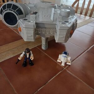 Star Wars Millennium Falcon Playset with Figures
